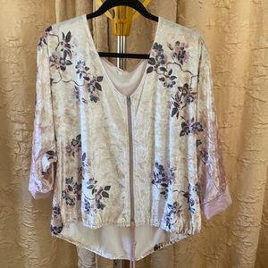 Sateen velvetish kimono top